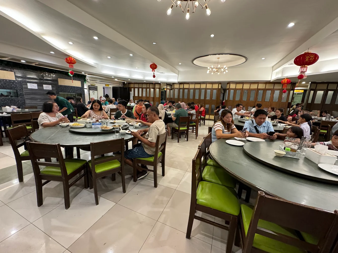 Ahfat Seafood Plaza