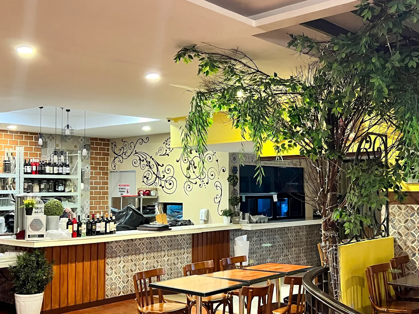 Tiny Kitchen & Dulce Vida