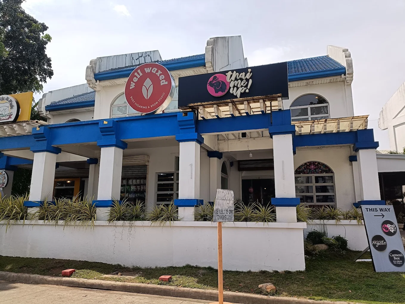 Thai Me Up Restaurant Uptown