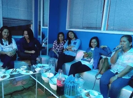 Mic 1 Family & Friends KTV